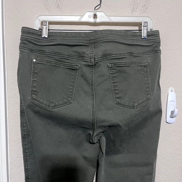 Chicos Jeans sz 1/M Perfect Stretch Girlfriend Slim Pullon Zippered Ankle Green - Picture 6 of 10